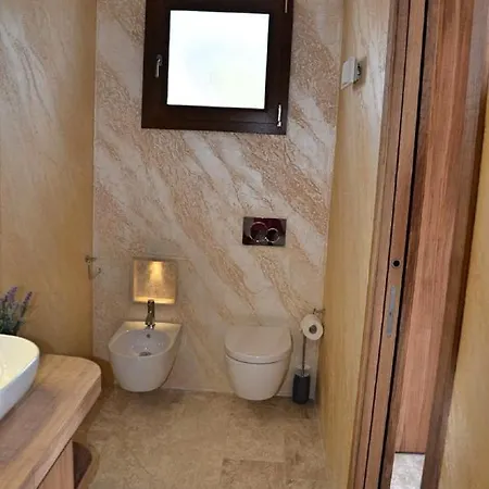 Sleeps 6 Pool Air Con Wifi * 무르타마리아