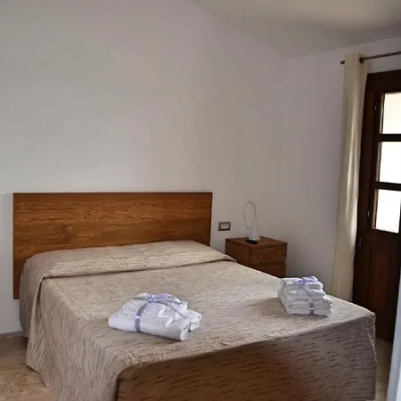 Sleeps 6 Pool Air Con Wifi * 무르타마리아