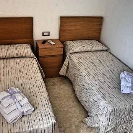 Sleeps 6 Pool Air Con Wifi 빌라